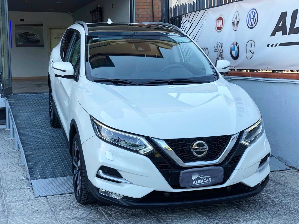 NISSAN QASHQAI 1.5 DCI TEKNA 360′ PANO 110CV – AlbaCar Group