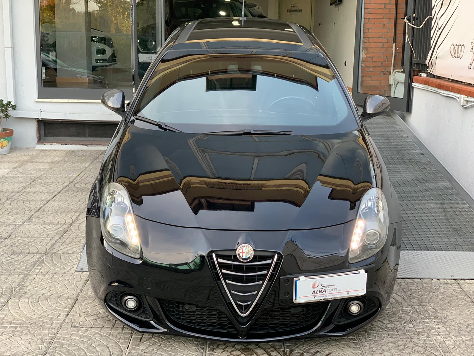 ALFA ROMEO GIULIETTA 2.0 Benz. 240 CV Turbo QUADRIFOGLIO – AlbaCar Group